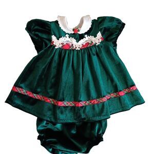 Rare Additions Green Velvet Holiday Dress 9 Months With Bloomers Party Festive